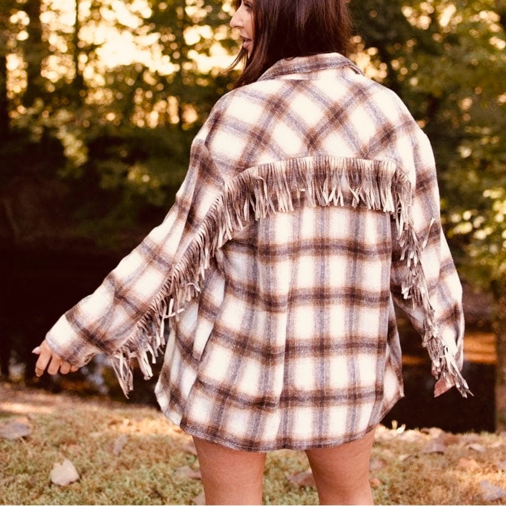 Women's XL Fringe Tan Plaid Shacket with side pockets